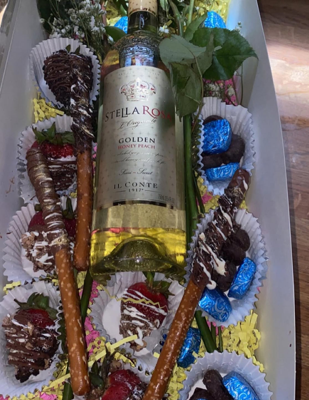 Wine and chocolate-covered strawberries/Pretzels